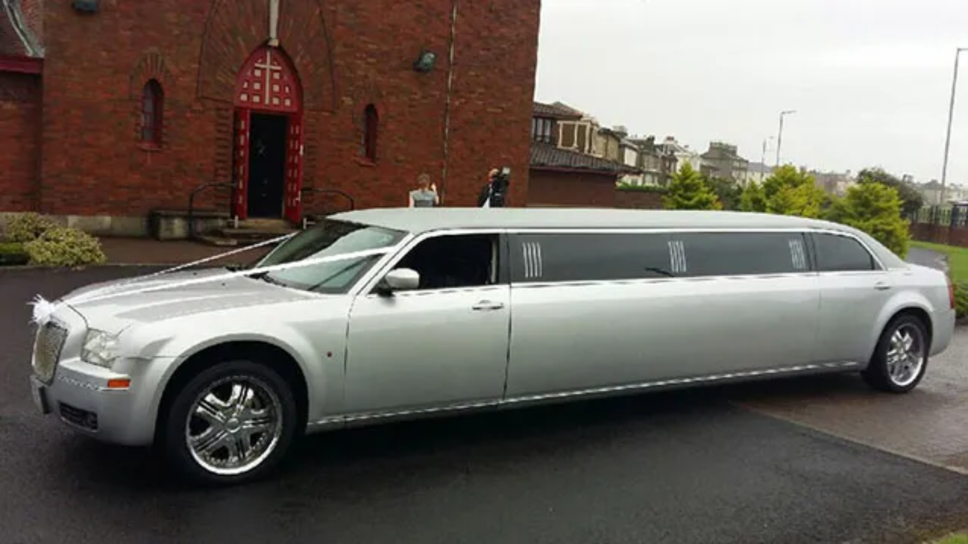 Baby Bentley Chrysler Limo - View 2