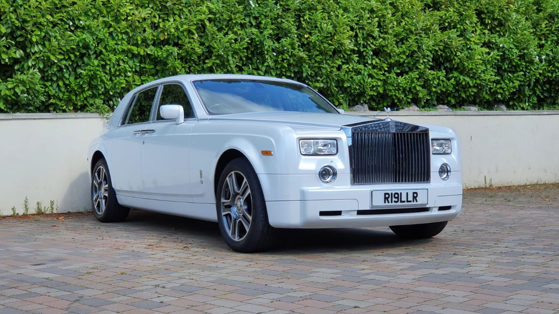 Rolls Royce Phantom - View 2